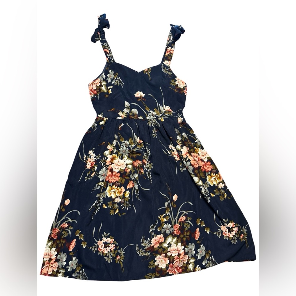 NWOT Elegant Floral Midi Dress